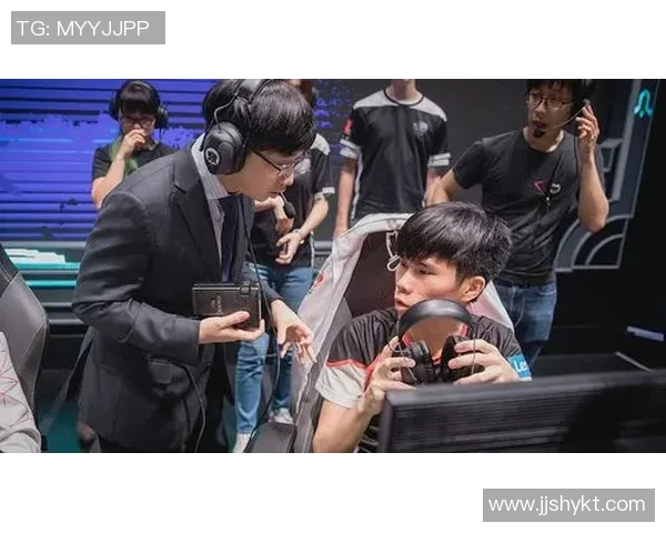 esports数据深入解析WE战队边路渗透打法的电竞实时数据与战术应用